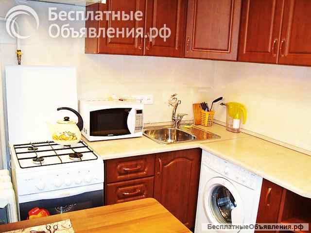 Жилье. Предлагаю снять посуточно 1-ком. квартиру центр Сочи, улица Роз 14