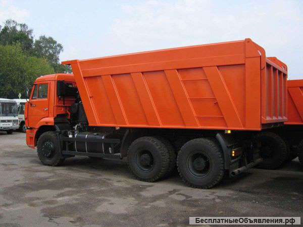 Самосвалы — это грузовые автомобили, предназначенные для массовых перевозок насыпных грузов, применя