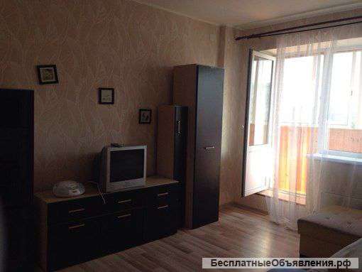 Студия в отличном состоянии с мебелью и ремонтом