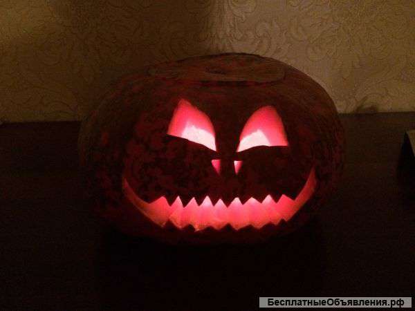 Вырезаю тыквы к Хэллоуину