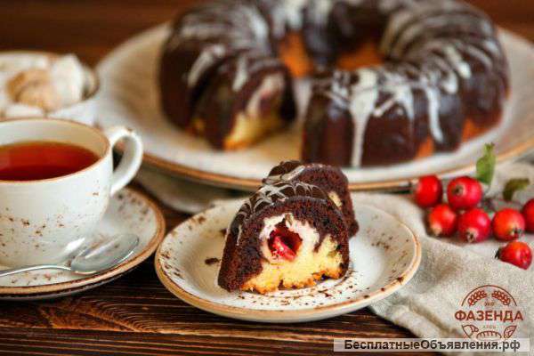 Бисквитный рулет с йогуртово-ягодной начинкой в пекарне "ЭкоФазенда"