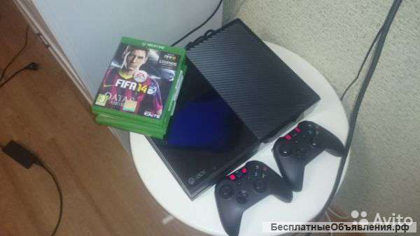 Xbox ONE 500гб Kinect+ 2-ой джойстик + более 8 игр