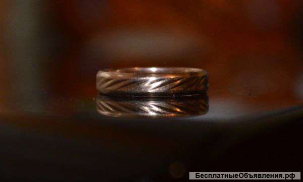 Золотое кольцо 585 пробы