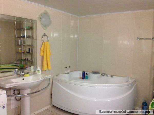 Коттедж 200 м2 с участком и баней в Астрахани