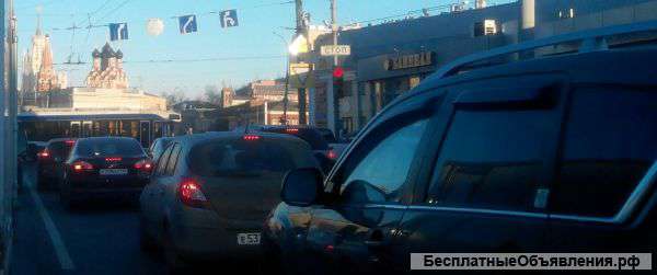 Книгу по безаварийному вождению автомобиля "Дорога длиною в жизнь"