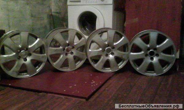 Комплект литых дисков R17