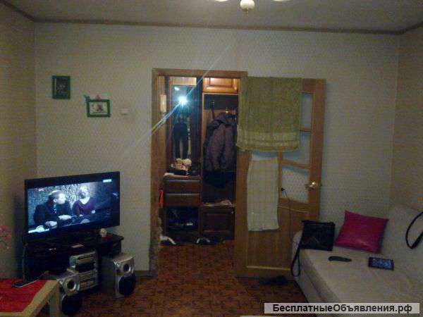 2 ком. кв. Цент. р-н. Автозаводское ш. 47, 8/ 9 эт.