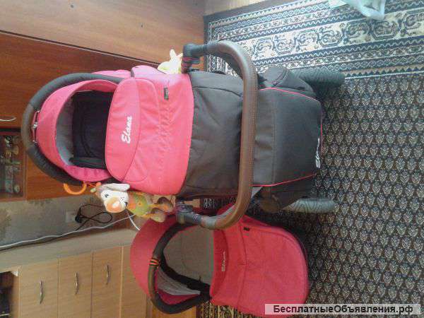 Детскую коляску в отличном состоянии