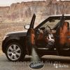 Штатная подсветка дверей с логотипом Range Rover