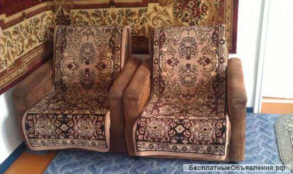 Диван, два кресла