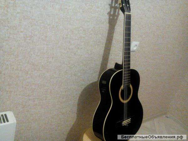 Електрокласическу гитару MADERIA HC - 09 BK EA