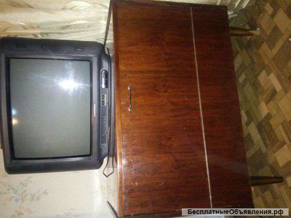 Тумба под ТВ месте с ТВ