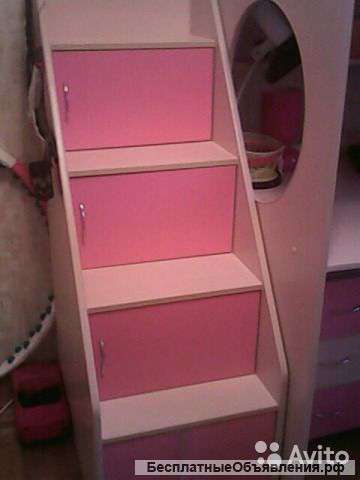 Кровать-чердак для девочки