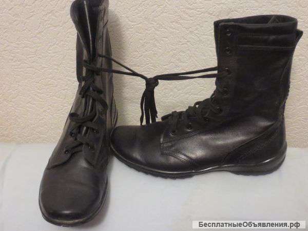 Ботинки с высоким берцем