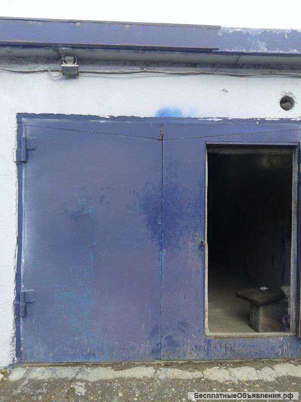 Сдам гараж центр ул. Республики