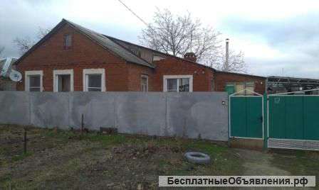 В Кропоткине по ул.Труда домовладение 58 кв.м. на земельном участке 6 соток.