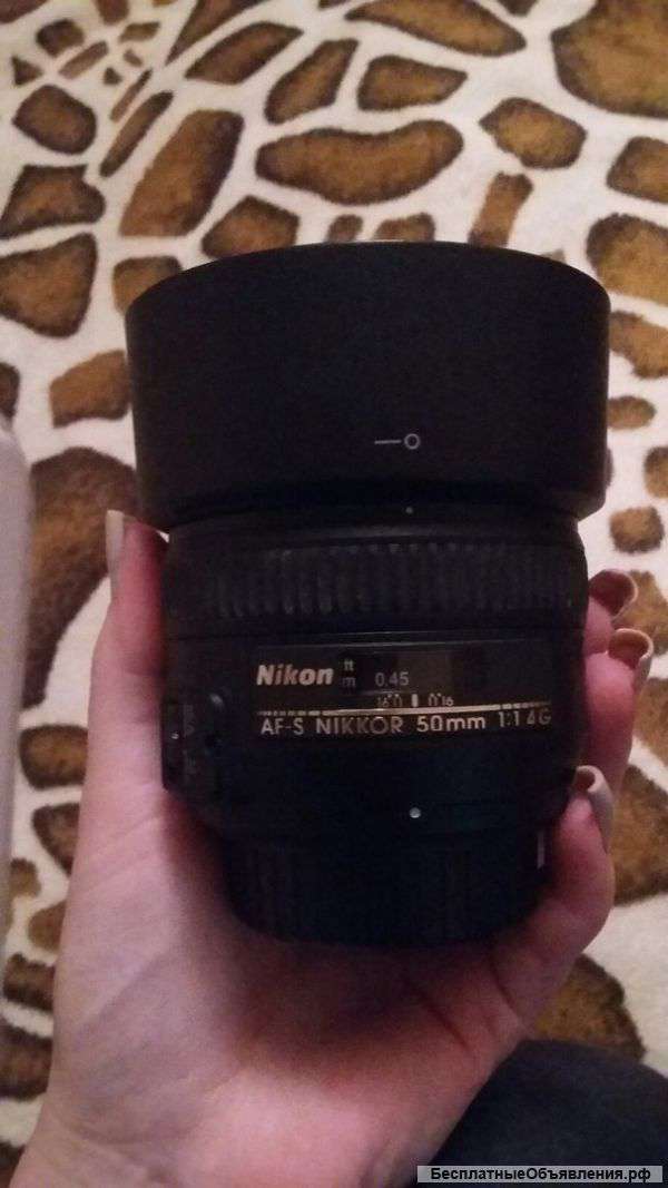 Объектив Nikon 50mm f/1.4G AF-S Nikkor и зарядное устройство nikon MH-24