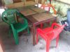 Стол кухонный 120-80 см + три пластиковых кресла, в комплекте