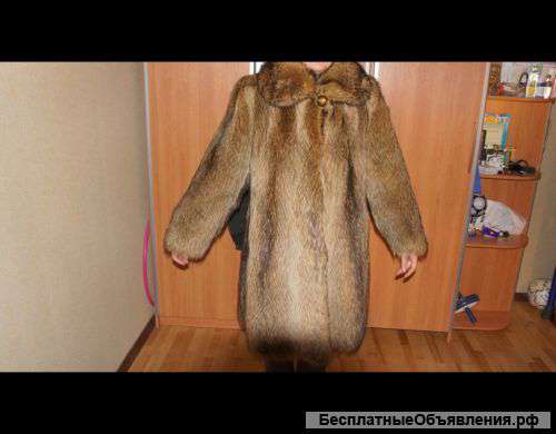Шуба из енота