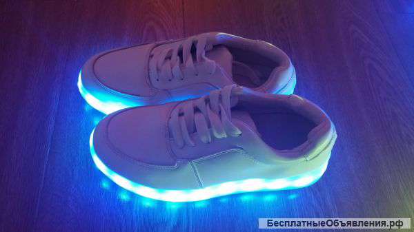 Светящеся кроссовки с LED подсветкой