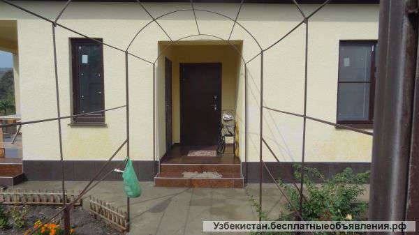 Новый дом с евроремонтом и участком земли