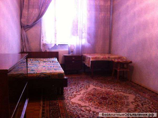 Сдаю в 2-х комнатной квартире,одну из комнат