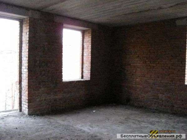 Здание магазина не достроенное