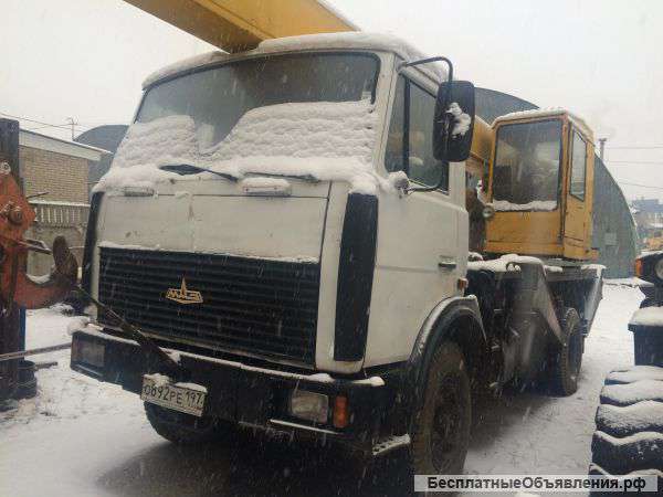 Автокран МАЗ 2002