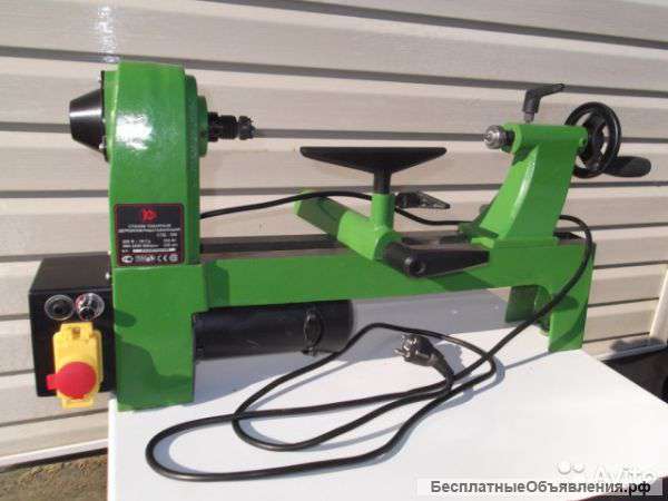 Станок токарный деревообрабатывающий