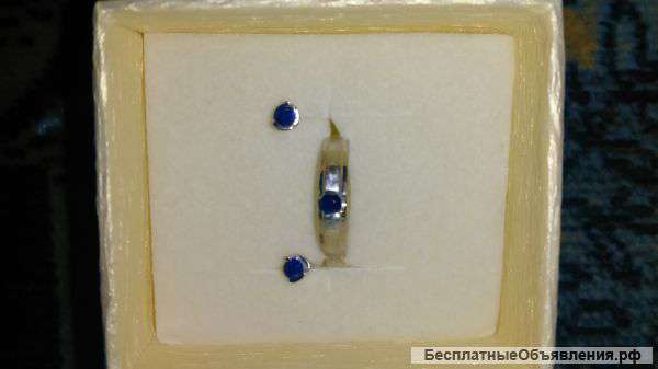 Комплект из белого золота