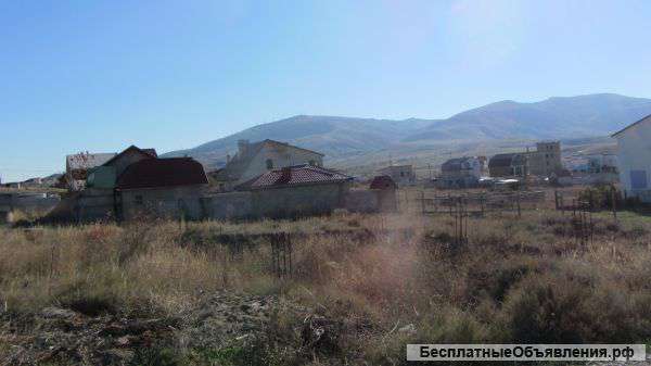 Участок 6 сот., в городе судак