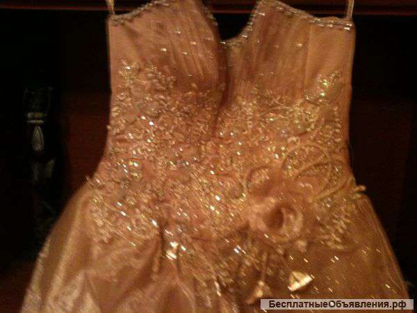 Платье свадебное