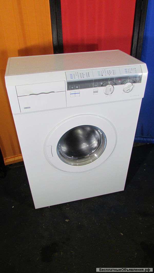 Стиральную машинку Zanussi FL 303 CN