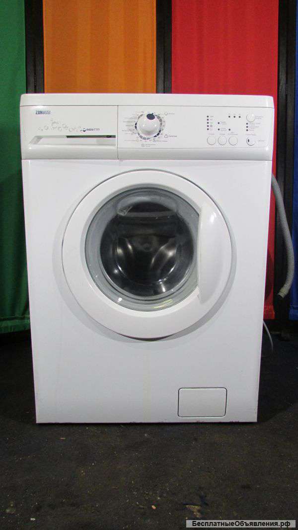 Стиральную машинку Zanussi ZWS 6107