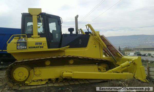 Komatsu D65- PX bulldozer