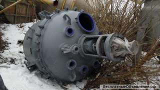 Реактор эмалированный,объем — 4 куб.м.,с рубашкой и мешалкой