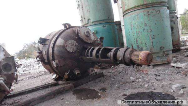 Реакторы нержавеющие,объем — 5 куб.м.,с рубашкой и мешалкой