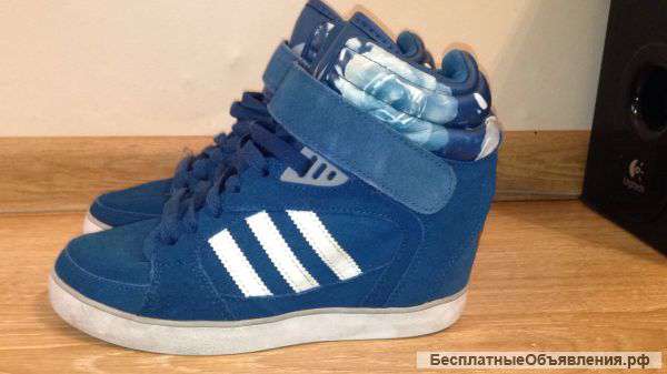 Кроссовки Adidas