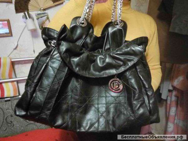 Сумку женскую Christian Dior