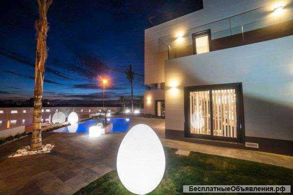 Недвижимость в Испании, Новые виллы на берегу моря от застройщика в Кампоамор, Коста Бланка, Испания