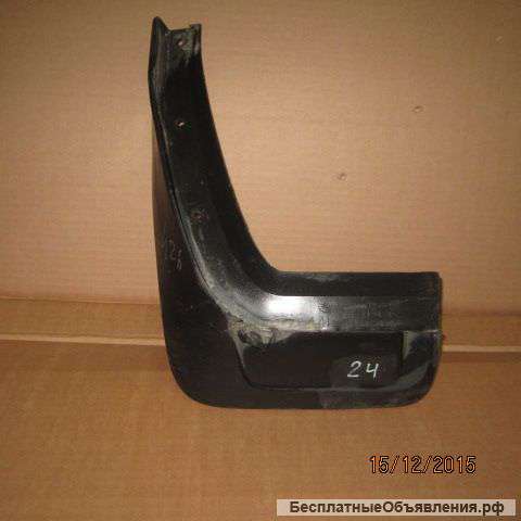 Брыговик зад. лев. 13год бу. Toyota Higlander