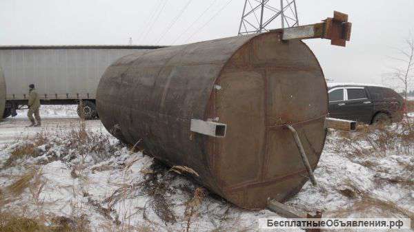 Ёмкости нержавеющие,объем -16,5 куб.м., вертикальные