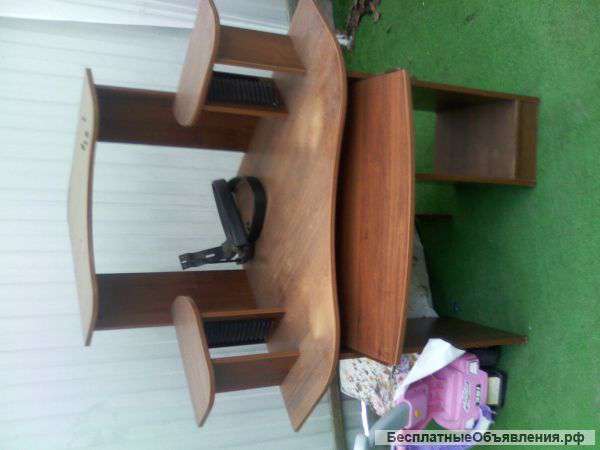 Компьютерный стол