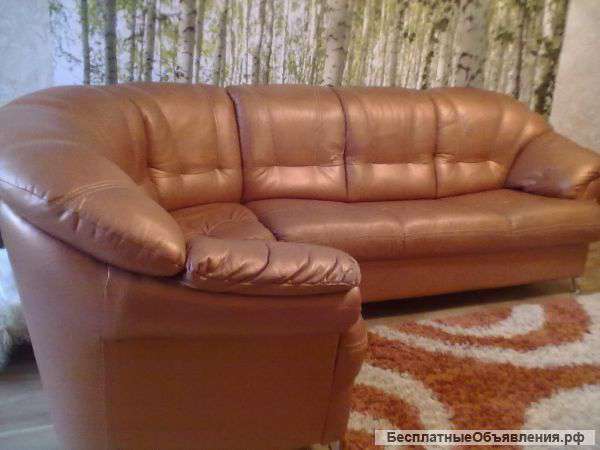 Угловой диван-кровать и кресло