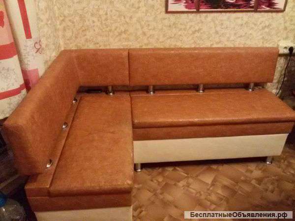 Кухонный уголок в хорошем состояни