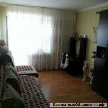 Квартира 2-комн., Серова, дом 486.