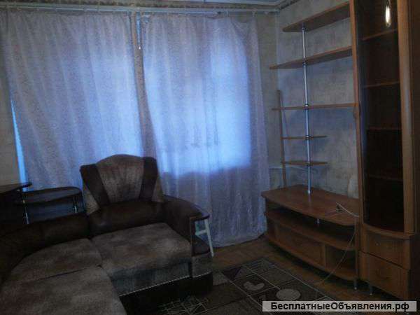 Комната ул.Лисицкого 5а