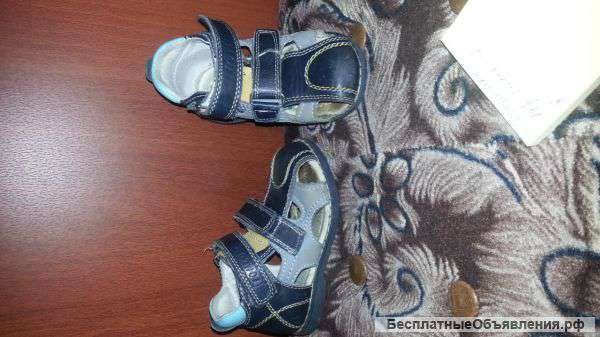 Босоножки размер 22