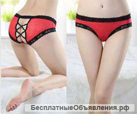 Красные трусики с черными вставками