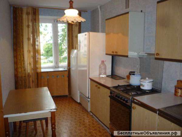 4-ую квартиру, Московская пл